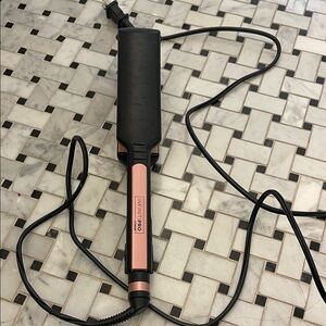 Infinity Pro Straightener